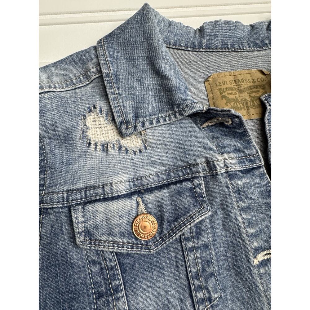 Levis Jean Jacket Womens Small Blue Light Was Denim Premium Trucker Distressed - Picture 3 of 9